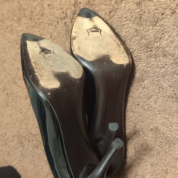 Stuart Weitzman Black Heels Classic Patent Pumps - Picture 4 of 6